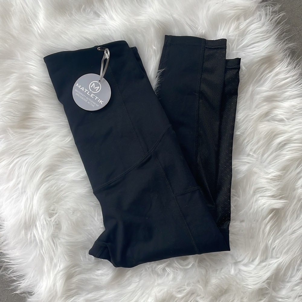 NWT Matletik Leggings Cropped Mesh Siding Maternity Workout Tights Size …